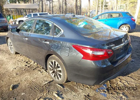 2018 Nissan Altima 2.5 Sv z USA, uszkodzony, nr VIN 1N4AL3AP5JC252275